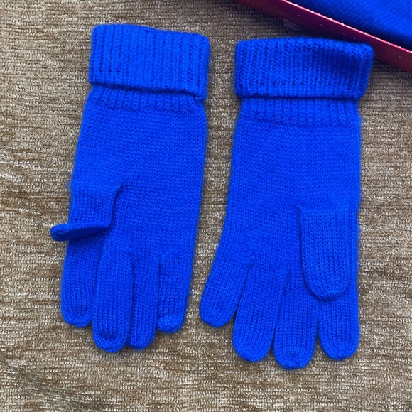 English Village, vintage, ladies beret, gloves and scarf set - new in box - Picture 4 of 11